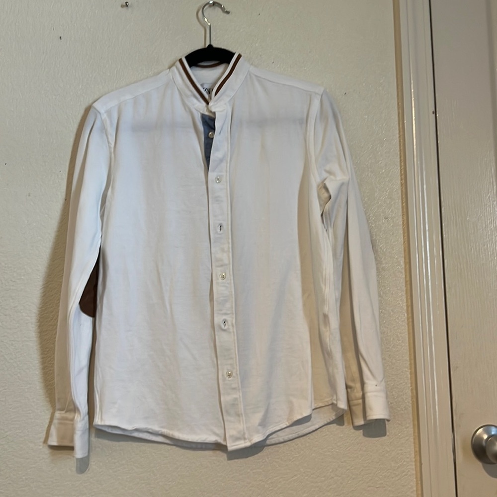 White semi formal shirt slim fit gray for standing out of the crowd and classy